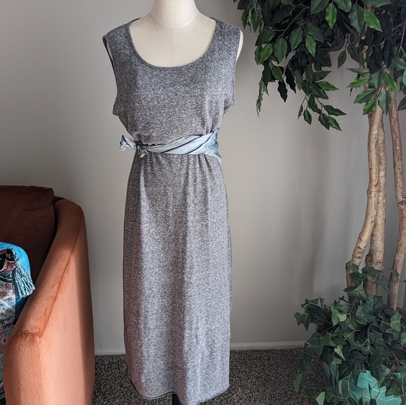 mercer & madison Sleeveless Gray Shift Dress Size M - Picture 13 of 13